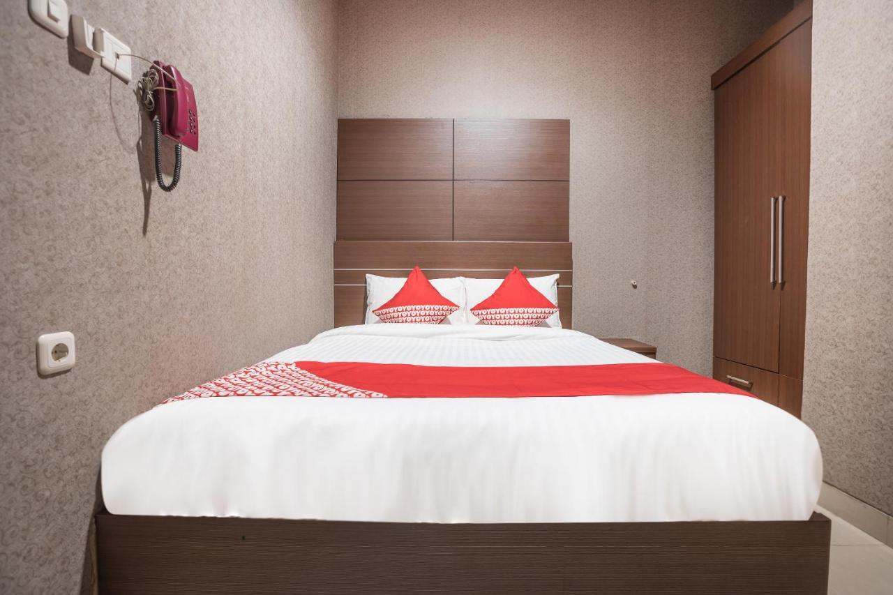 Oyo 383 Env Residence Джакарта Экстерьер фото