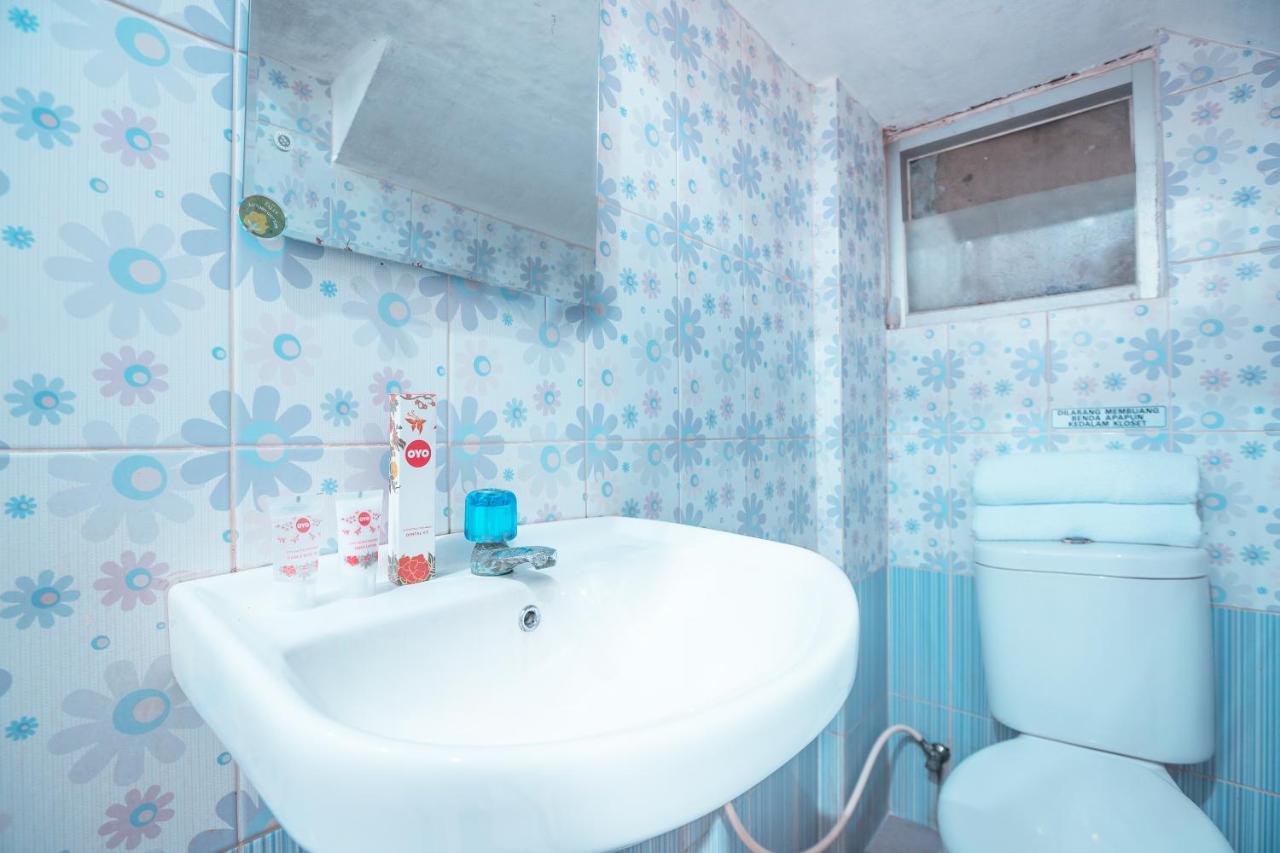 Oyo 383 Env Residence Джакарта Экстерьер фото