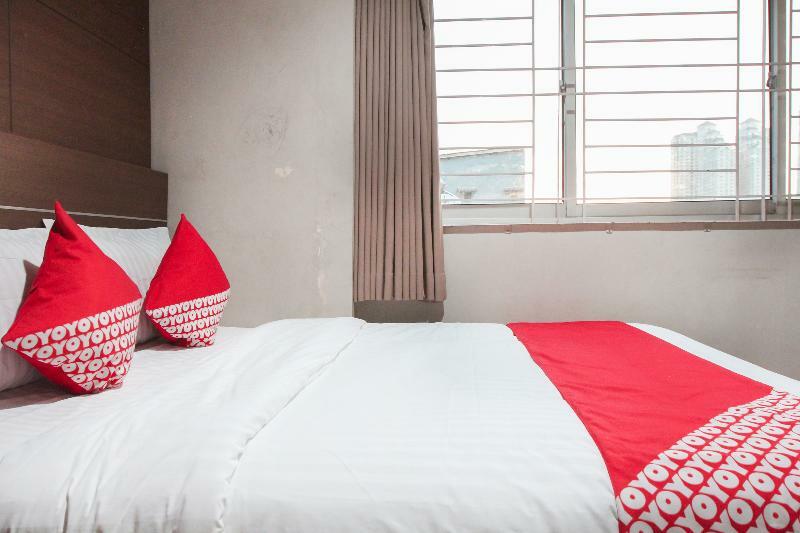 Oyo 383 Env Residence Джакарта Экстерьер фото